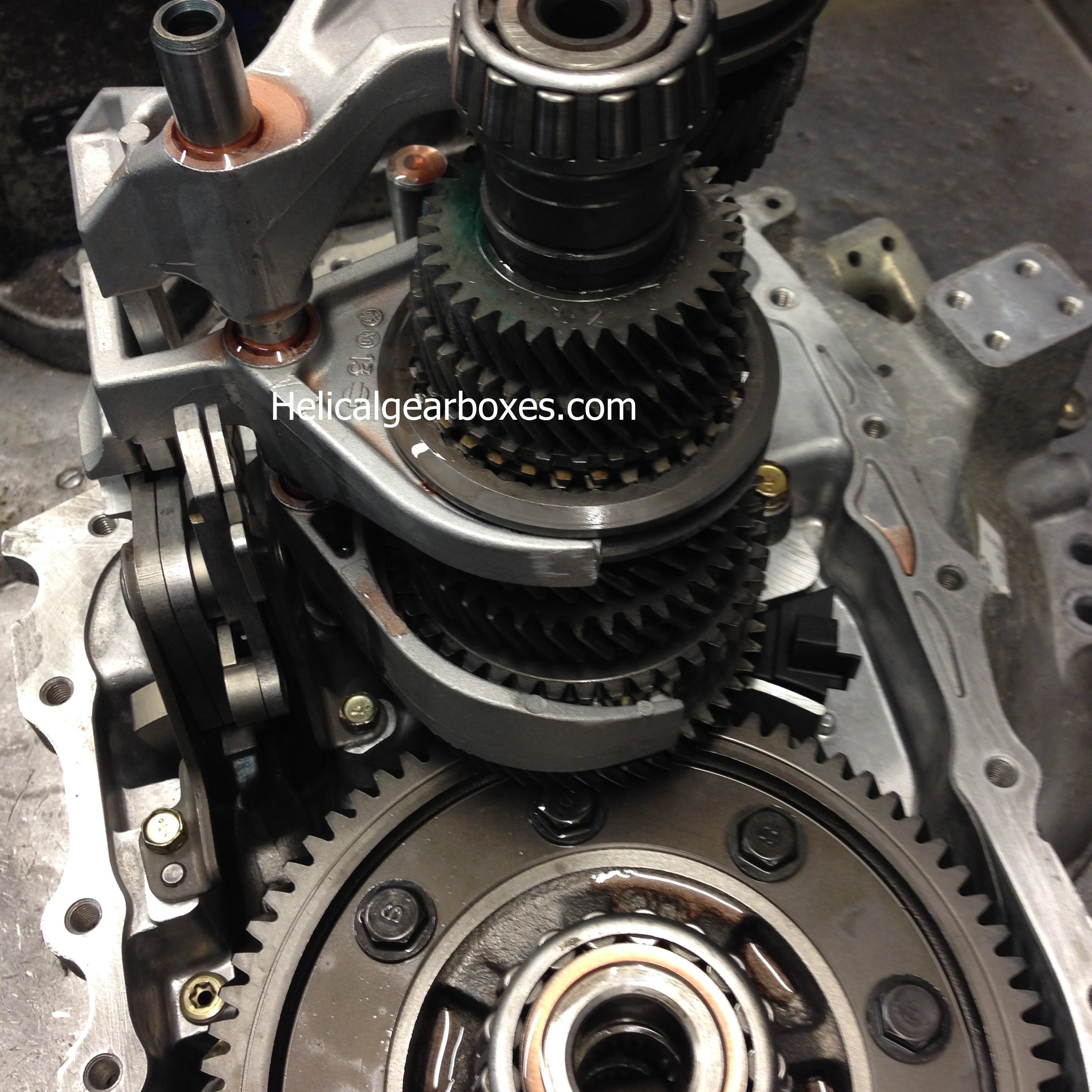 Nissan Almera Gearbox